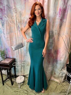 NEW 📌Max & Ash Wedding Guest - Formal - Evening Mermaid Style Sleeveless Dress